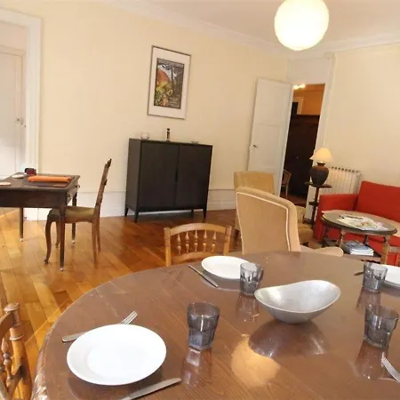 アパート Grand T2 Ensoleille A Luchon, Face Aux Thermes, Pour 4 Pers., Proche Telecabine - Fr-1-313-165