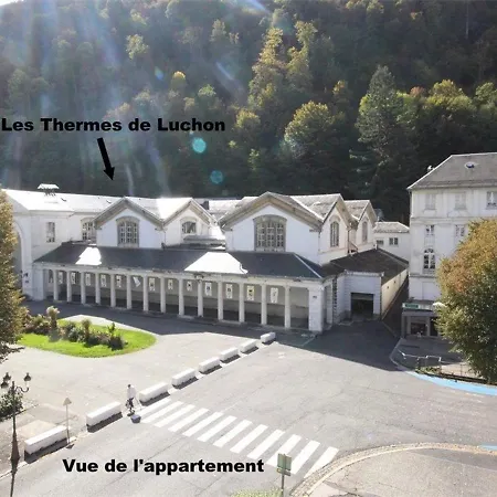 Apartment Grand T2 Ensoleille A Luchon, Face Aux Thermes, Pour 4 Pers., Proche Telecabine - Fr-1-313-165 *