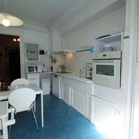 Apartment Grand T2 Ensoleille A Luchon, Face Aux Thermes, Pour 4 Pers., Proche Telecabine - Fr-1-313-165 *