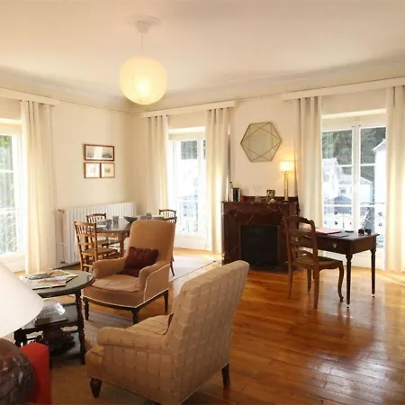 Grand T2 Ensoleille A Luchon, Face Aux Thermes, Pour 4 Pers., Proche Telecabine - Fr-1-313-165 Apartment