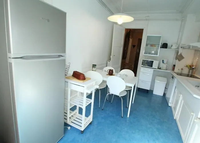 Grand T2 Ensoleille A Luchon, Face Aux Thermes, Pour 4 Pers., Proche Telecabine - Fr-1-313-165 * Bagneres-de-Luchon